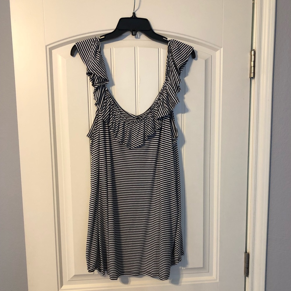 Torrid Size 4 Top Super Soft